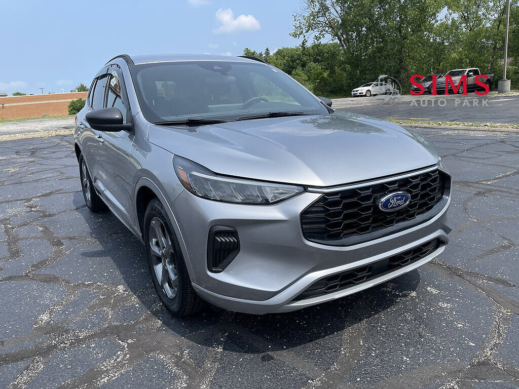 2024 FORD Escape