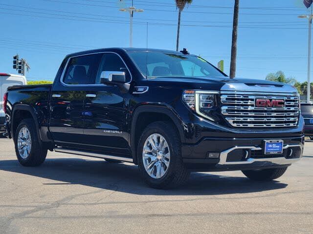 2023 GMC Sierra