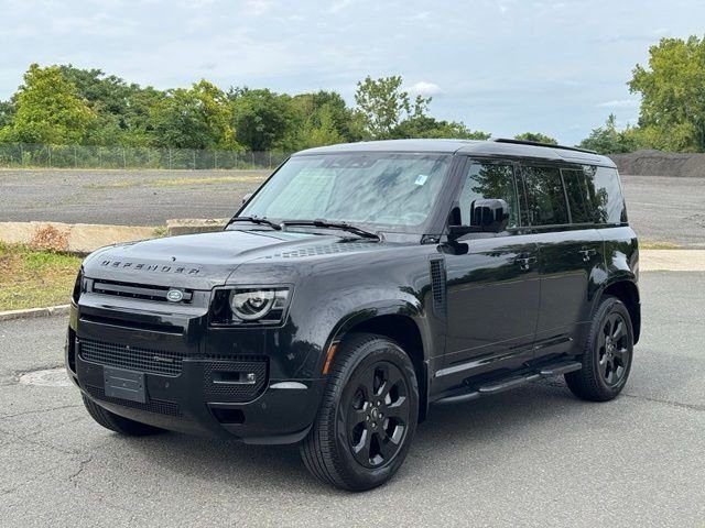 2023 LAND ROVER Defender