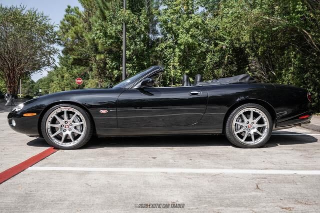 2002 JAGUAR XKR
