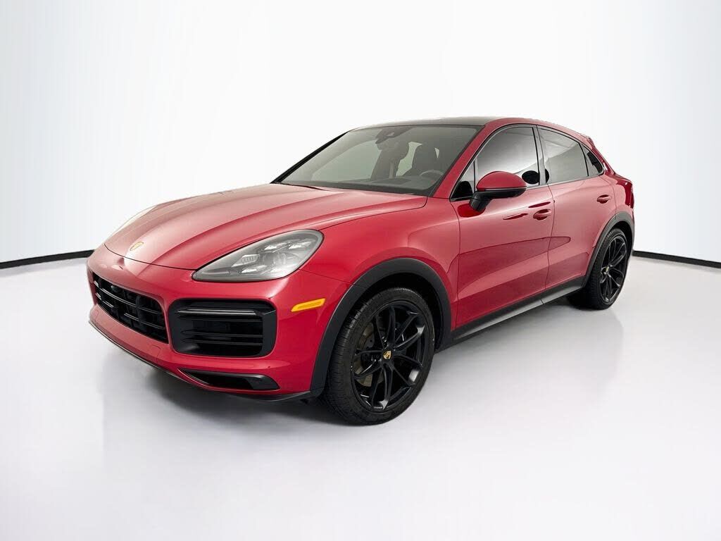 2022 PORSCHE Cayenne