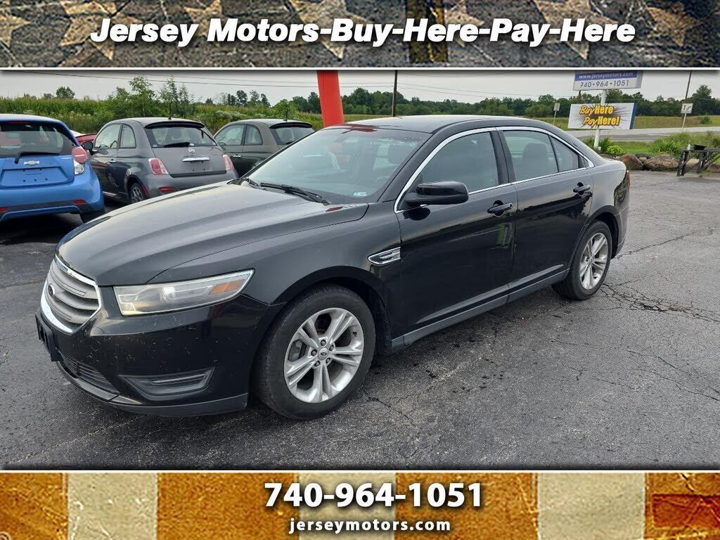 2013 FORD Taurus