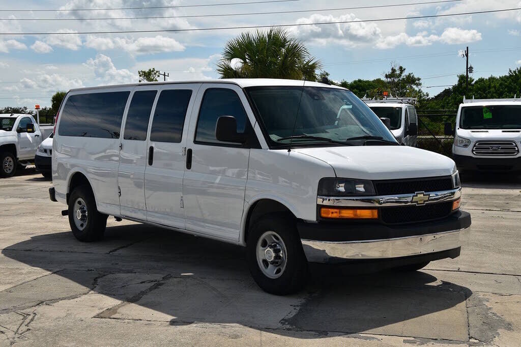 2019 CHEVROLET Express