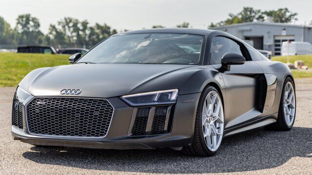 2017 AUDI R8