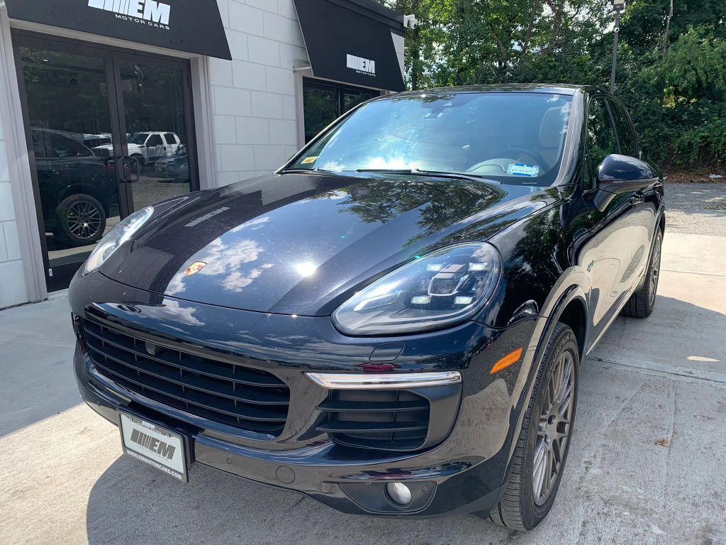2017 PORSCHE Cayenne