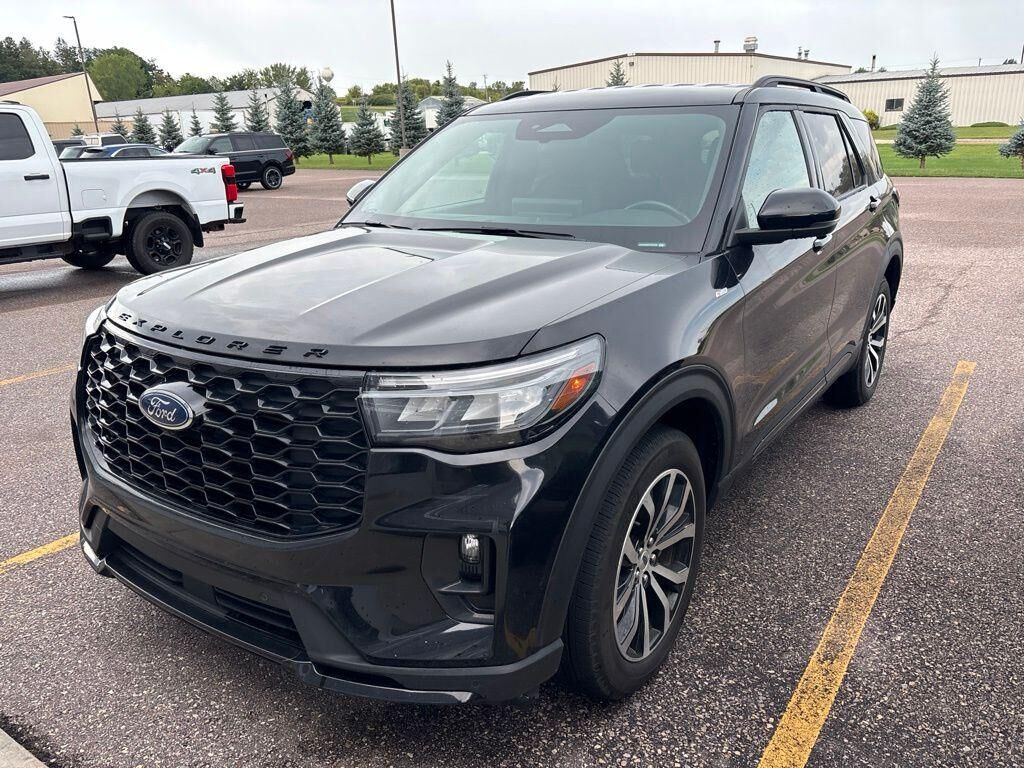 2025 FORD Explorer