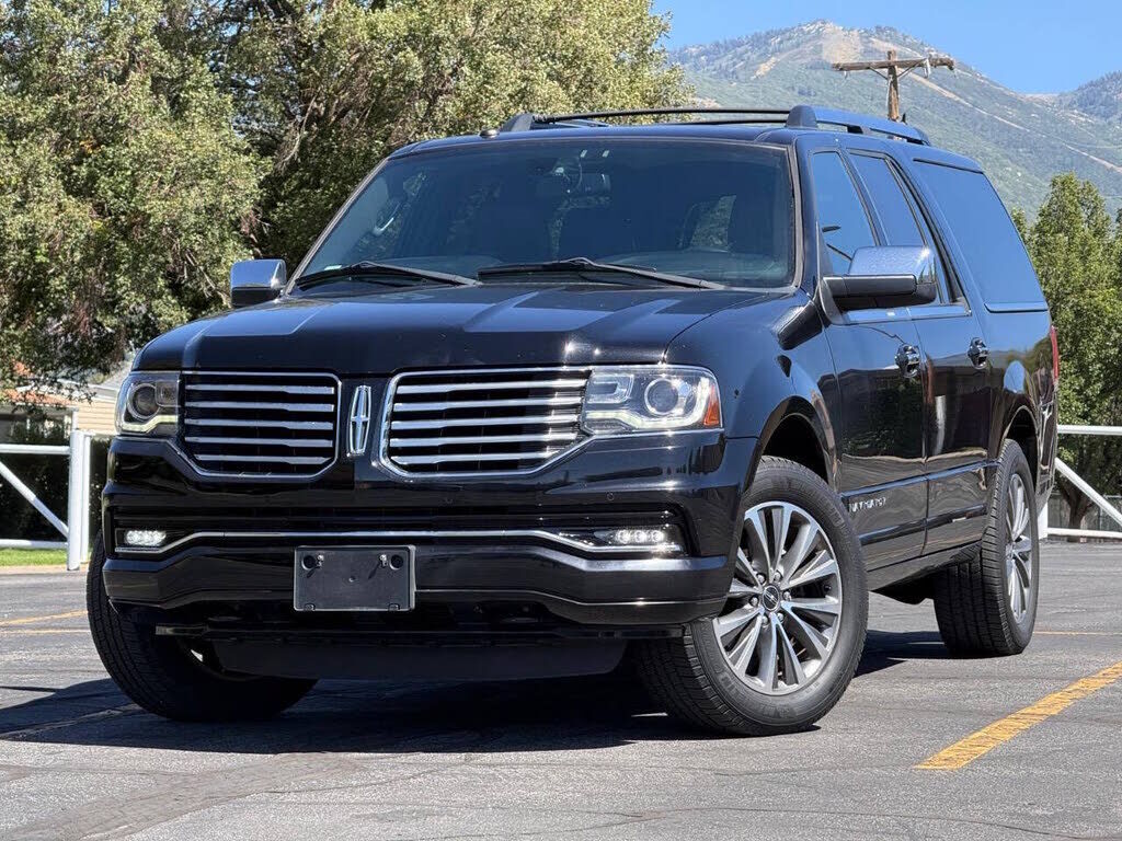 2017 LINCOLN Navigator L