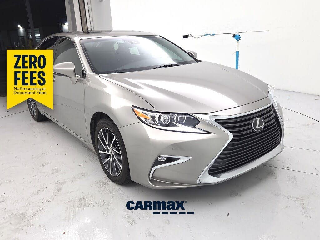 2018 LEXUS ES