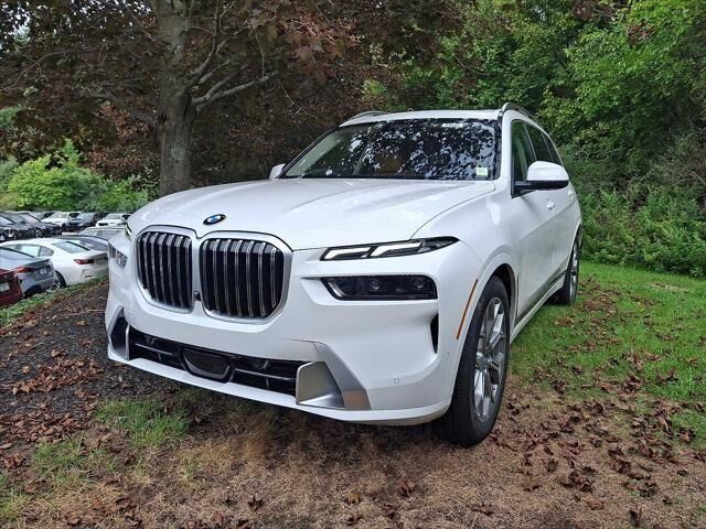 2027 BMW X7