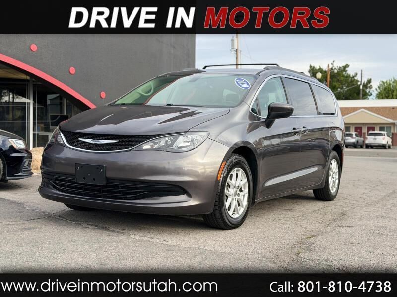 2020 CHRYSLER Voyager