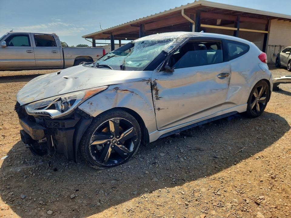 2015 HYUNDAI Veloster
