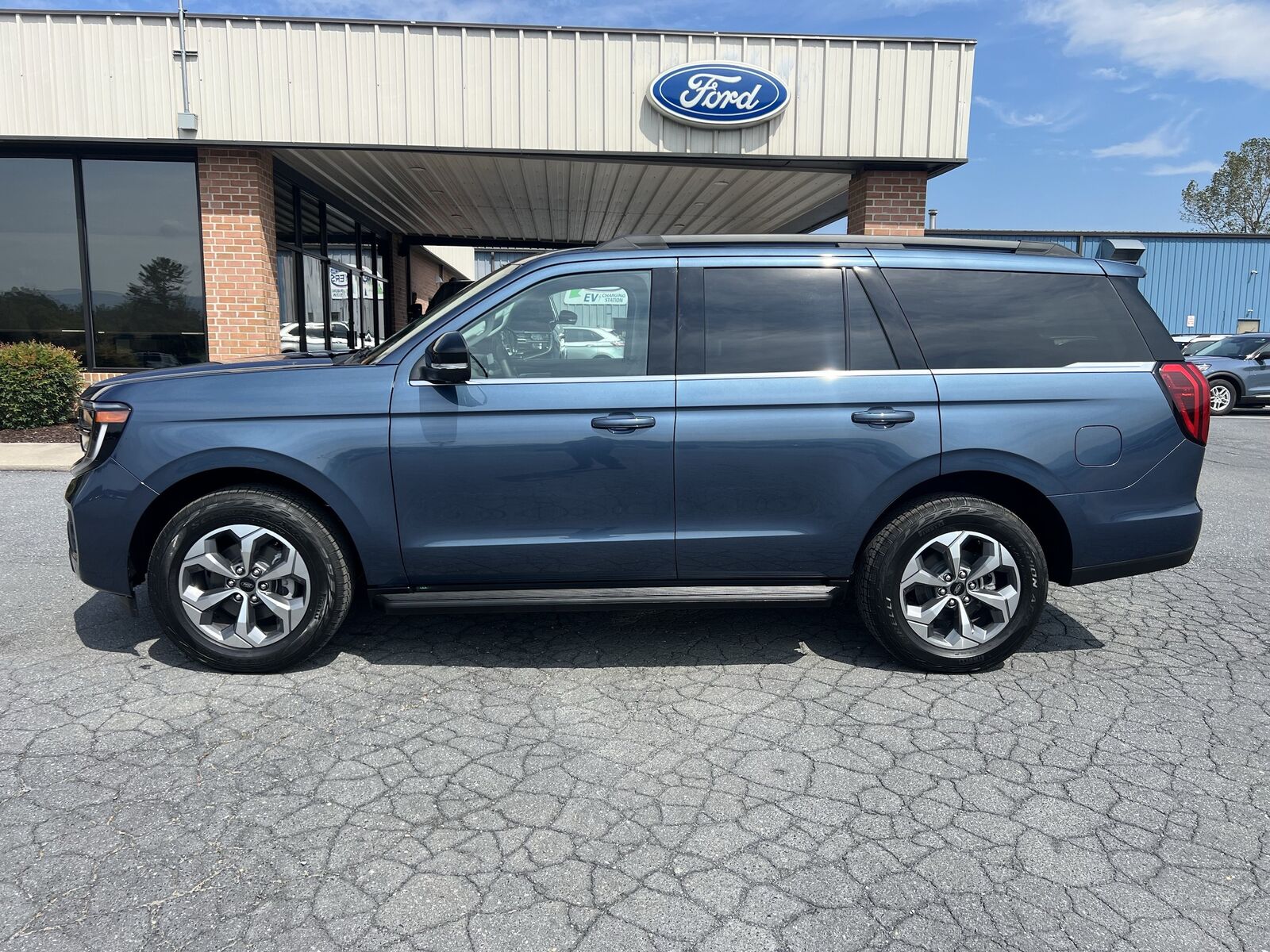 2027 FORD Expedition