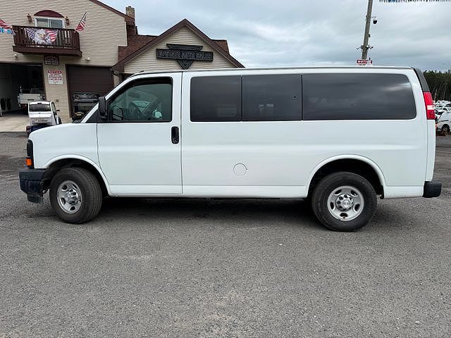 2017 CHEVROLET Express