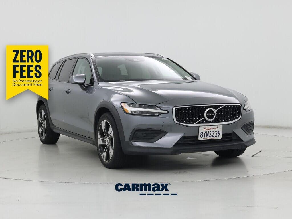 2020 VOLVO V60CC
