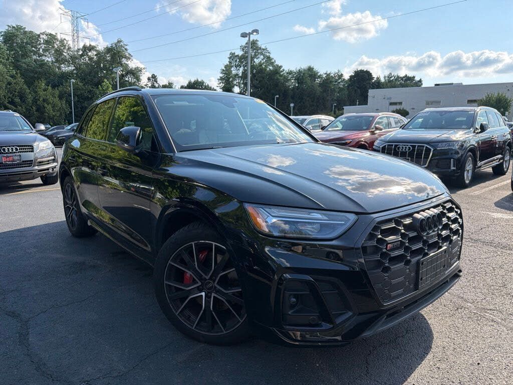 2022 AUDI SQ5