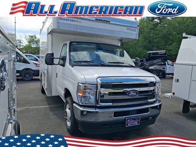 2027 FORD E-450