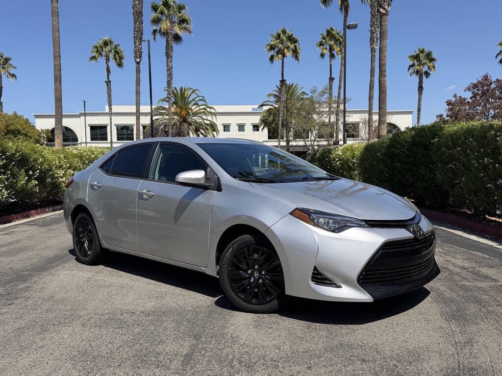 2018 TOYOTA Corolla