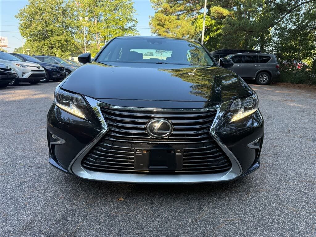 2017 Lexus ES