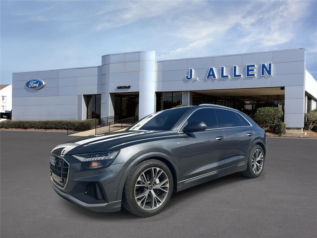 2022 Audi Q8