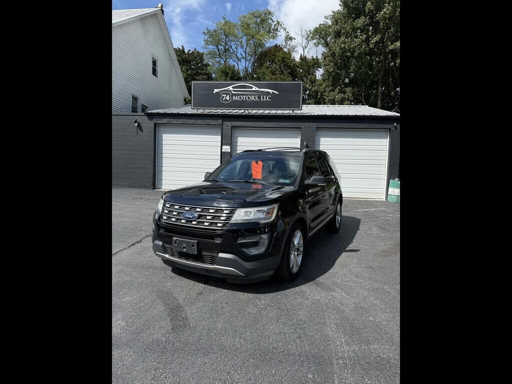 2017 FORD Explorer