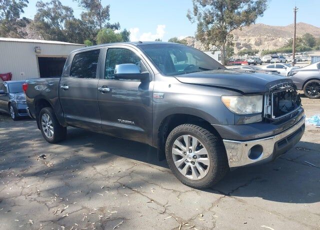 2012 TOYOTA Tundra