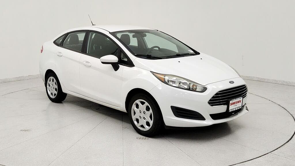 2016 FORD Fiesta