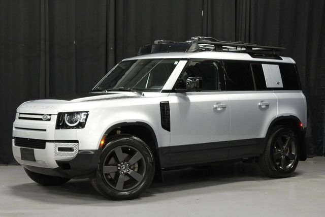 2024 LAND ROVER Defender
