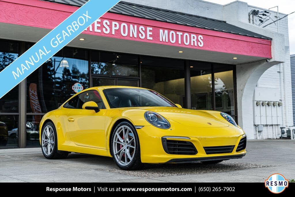 2017 PORSCHE 911