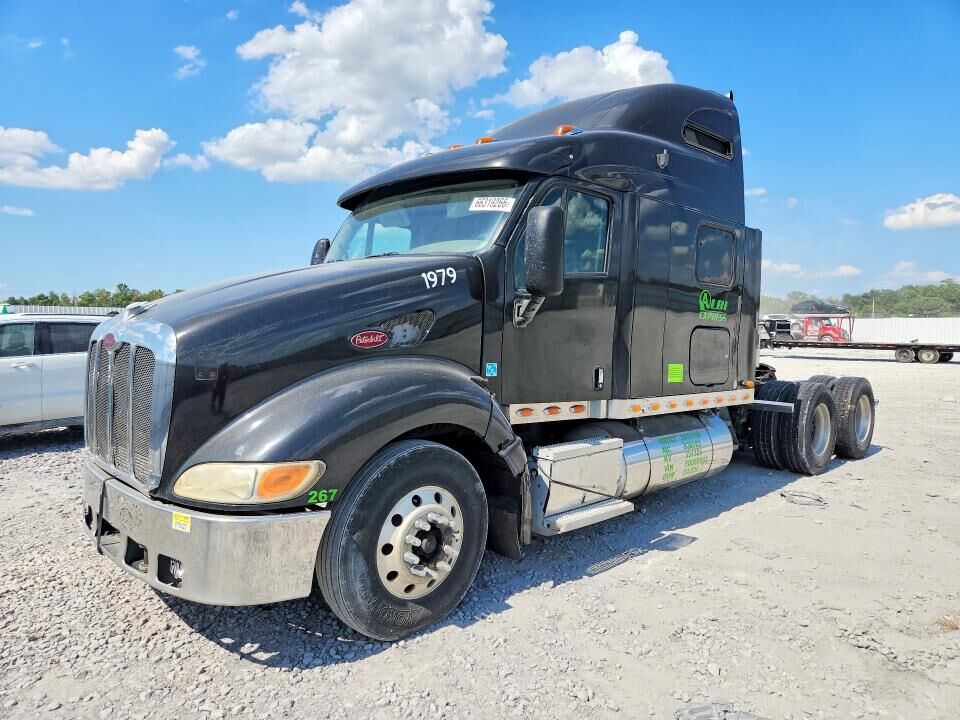2005 PETERBILT 387