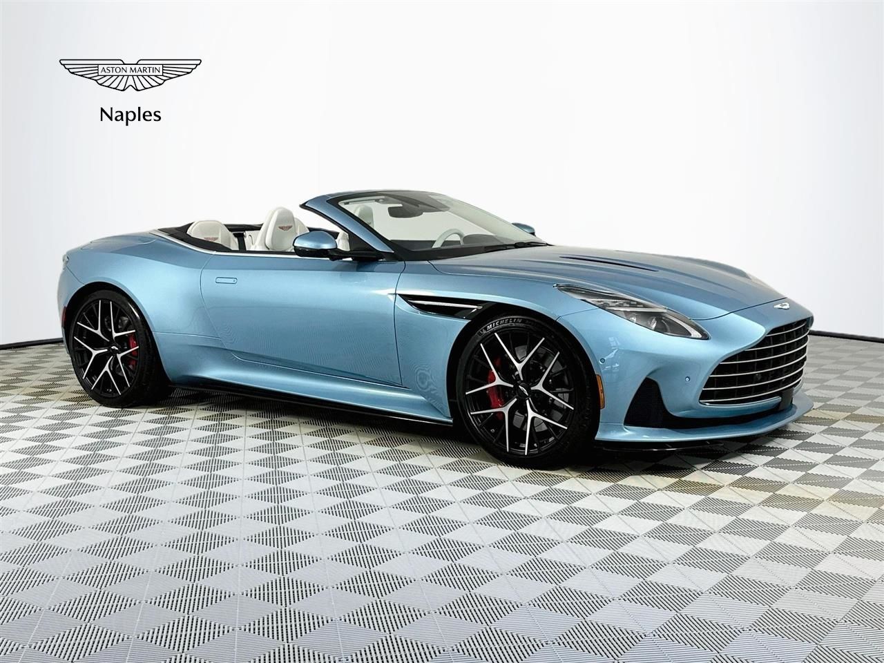 2024 ASTON MARTIN DB12