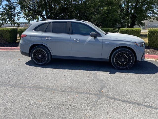 2025 Mercedes-Benz GLC-Class