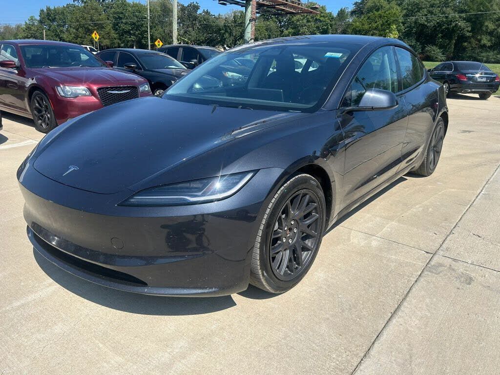2024 TESLA Model 3