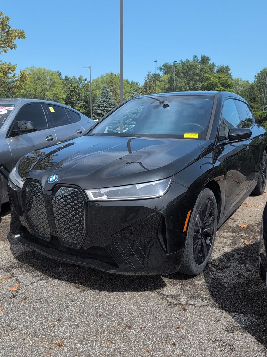 2024 BMW ix