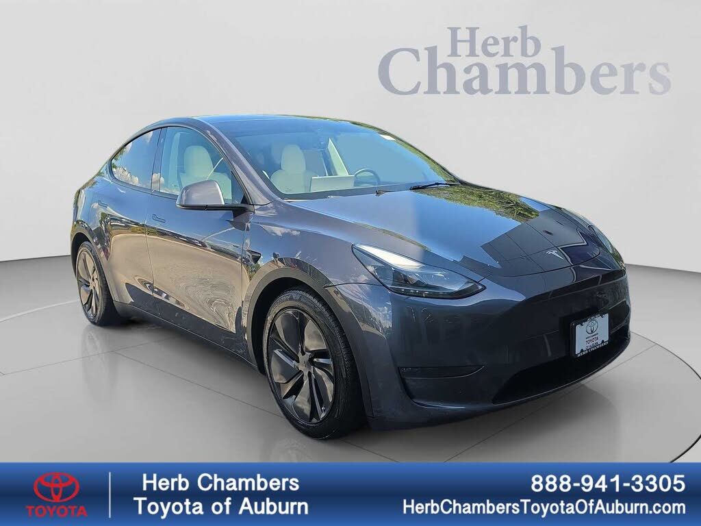 2023 TESLA Model Y