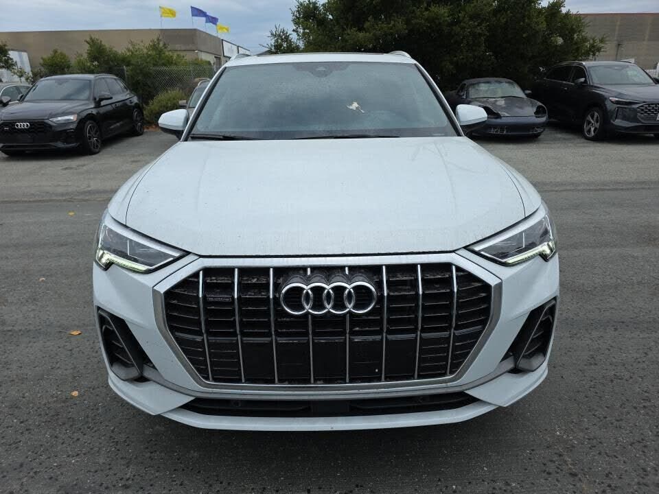 2023 Audi Q3