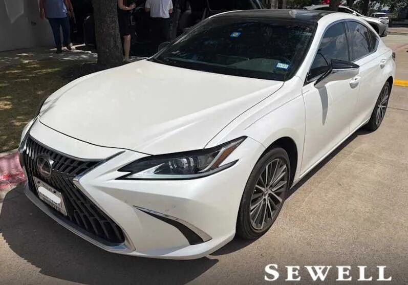 2024 LEXUS ES