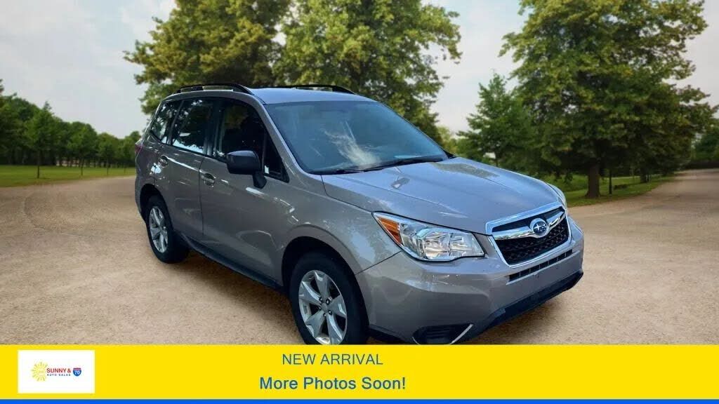 2016 SUBARU Forester