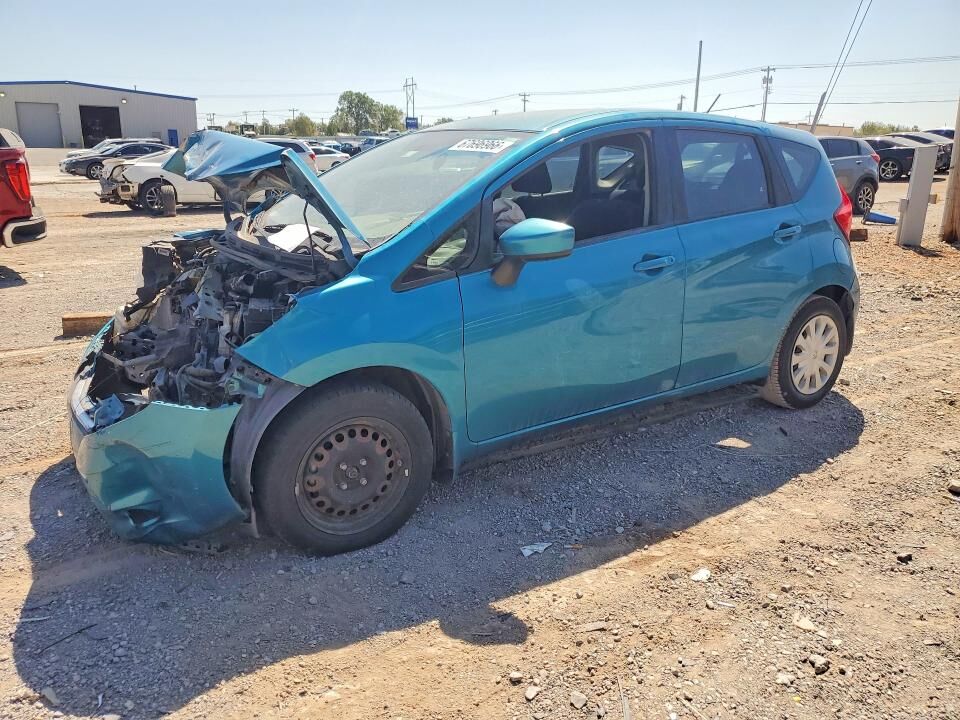 2015 NISSAN Versa