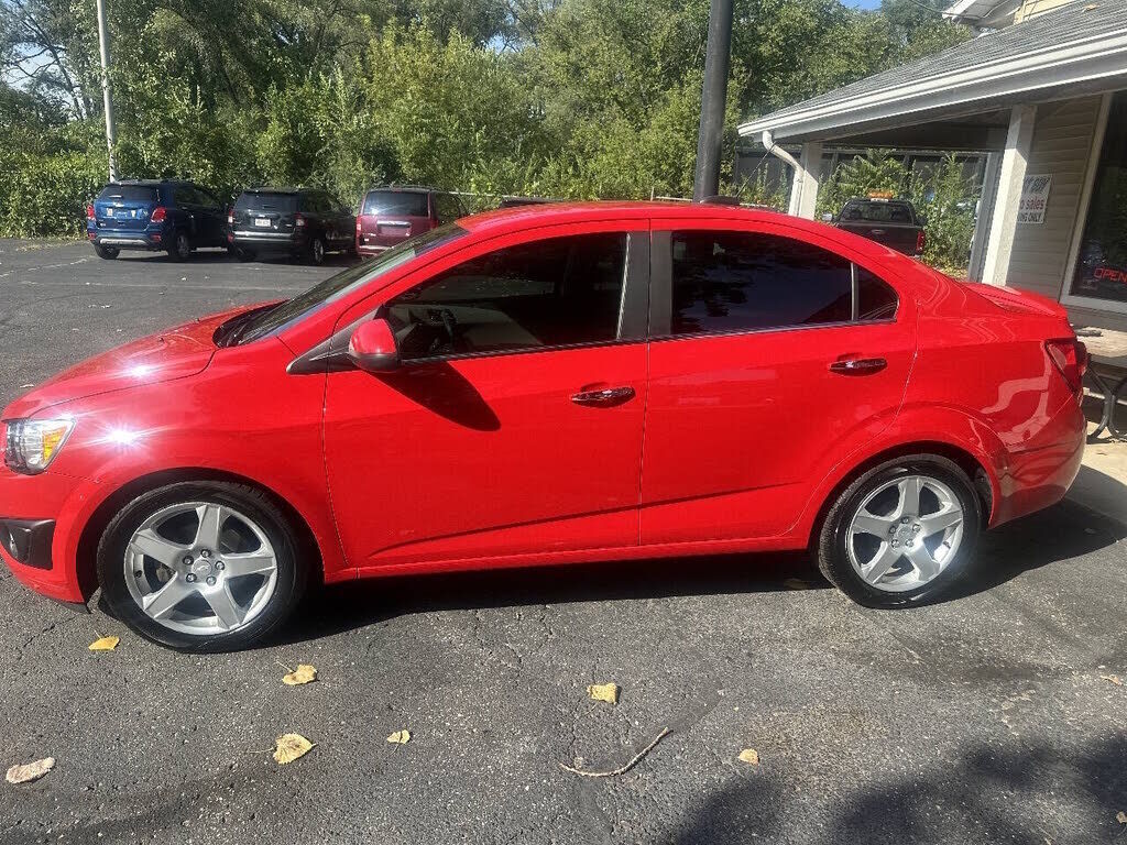 2015 CHEVROLET Sonic