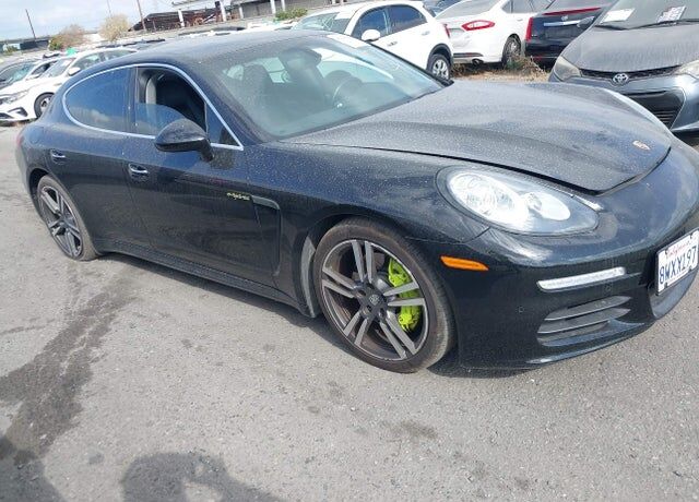 2016 PORSCHE Panamera