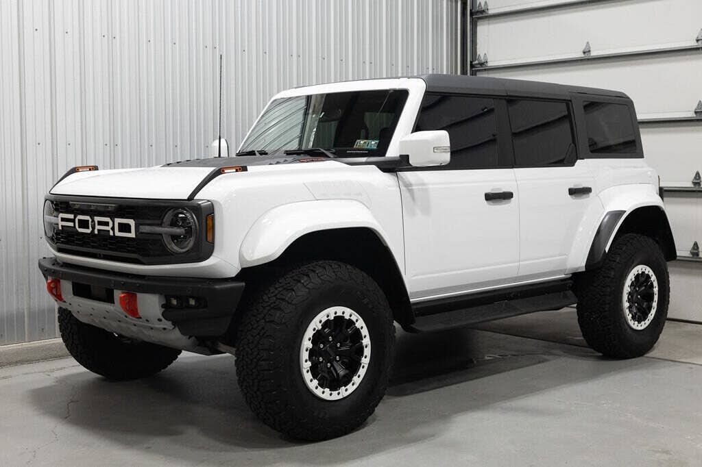 2024 FORD Bronco