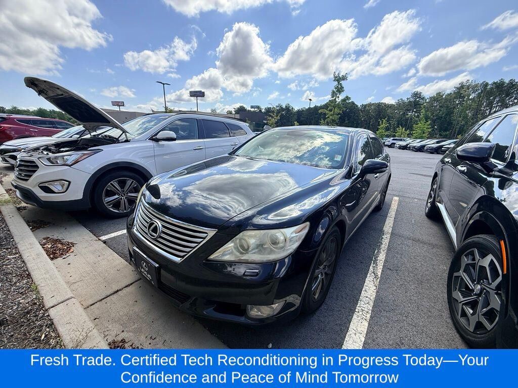 2011 LEXUS LS