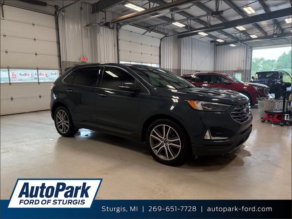 2019 FORD Edge