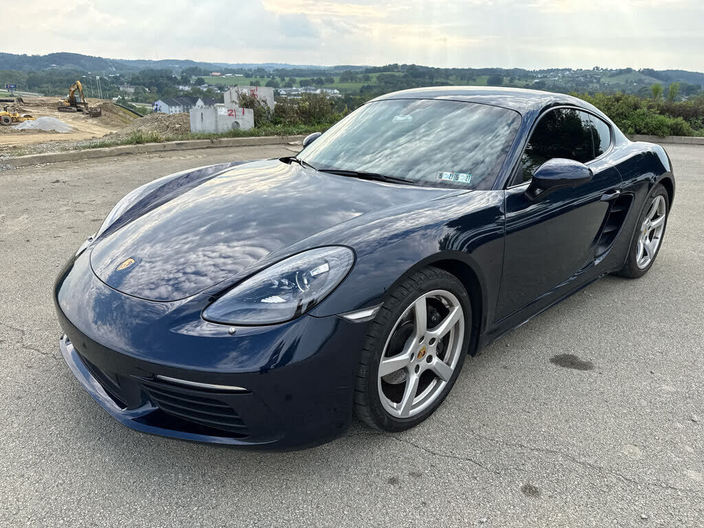 2018 PORSCHE 718