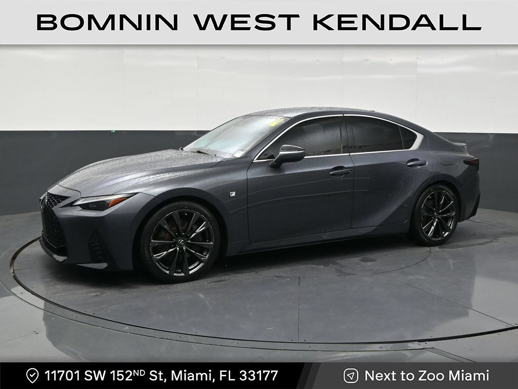 2021 LEXUS IS