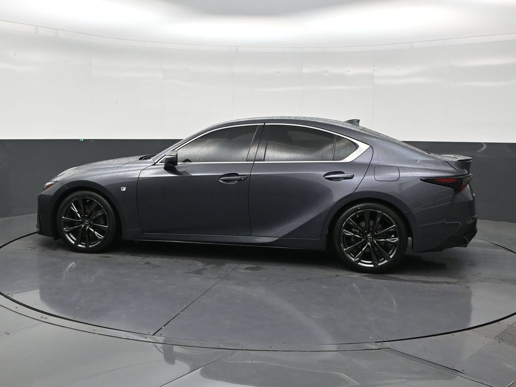 2021 Lexus IS