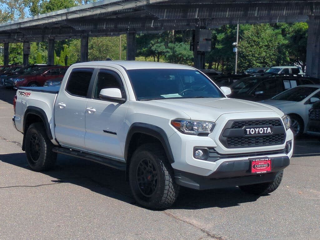 2021 TOYOTA Tacoma