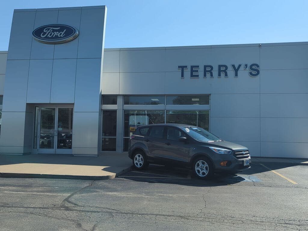 2017 FORD Escape