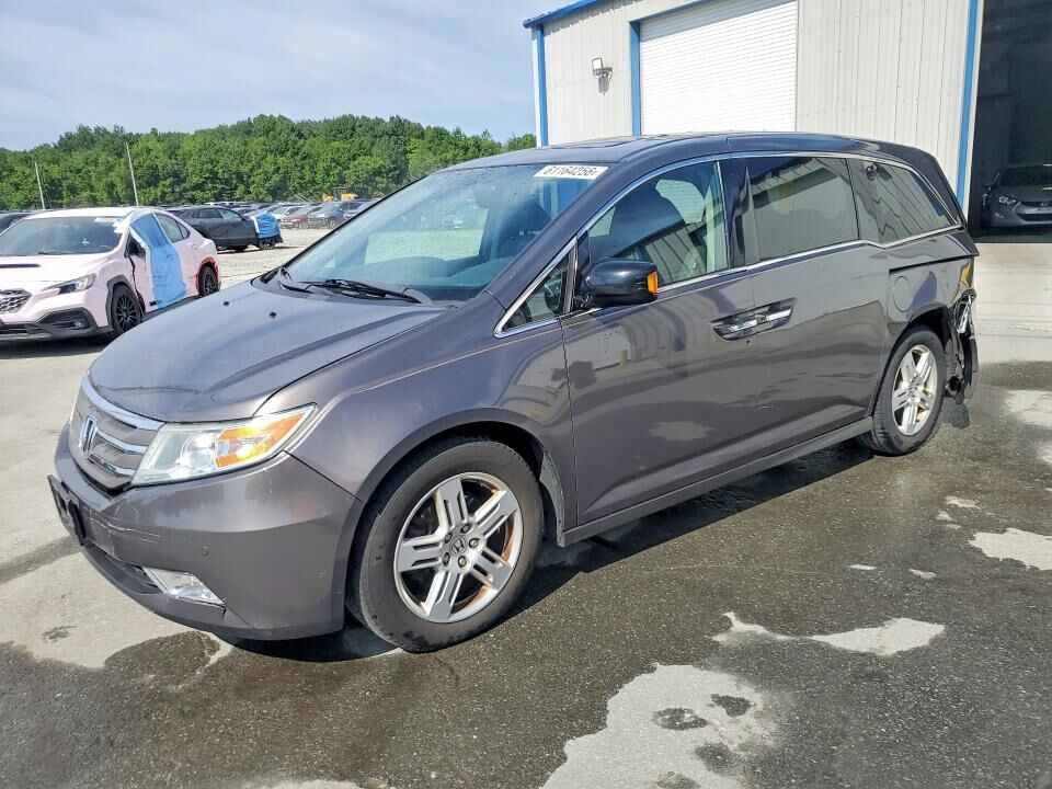 2013 HONDA Odyssey