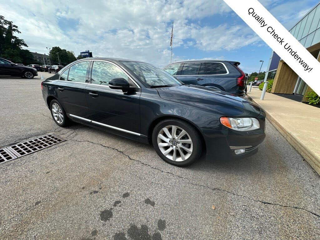 2015 VOLVO S80